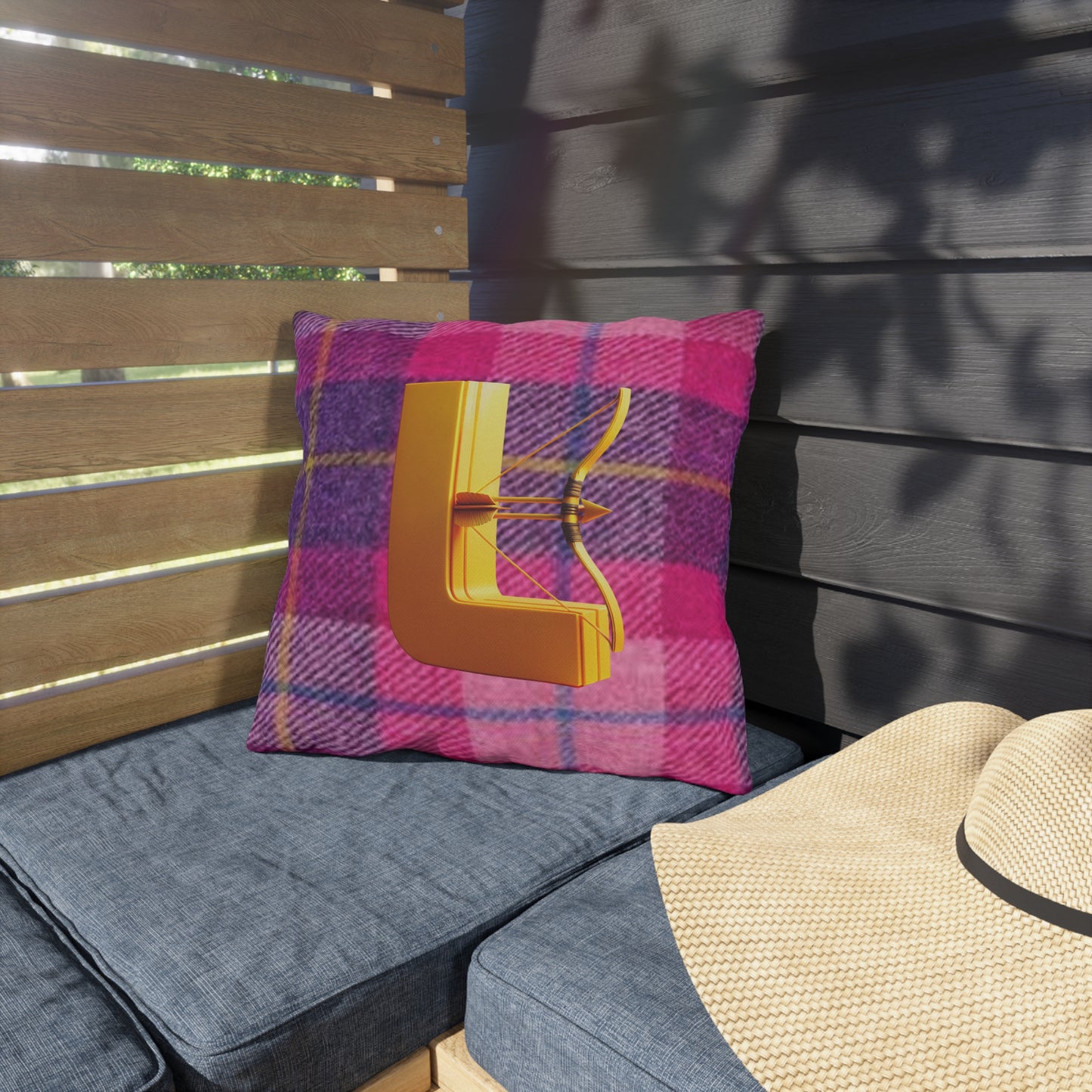Tartan outdoor pillows: stylish patio & garden decor -